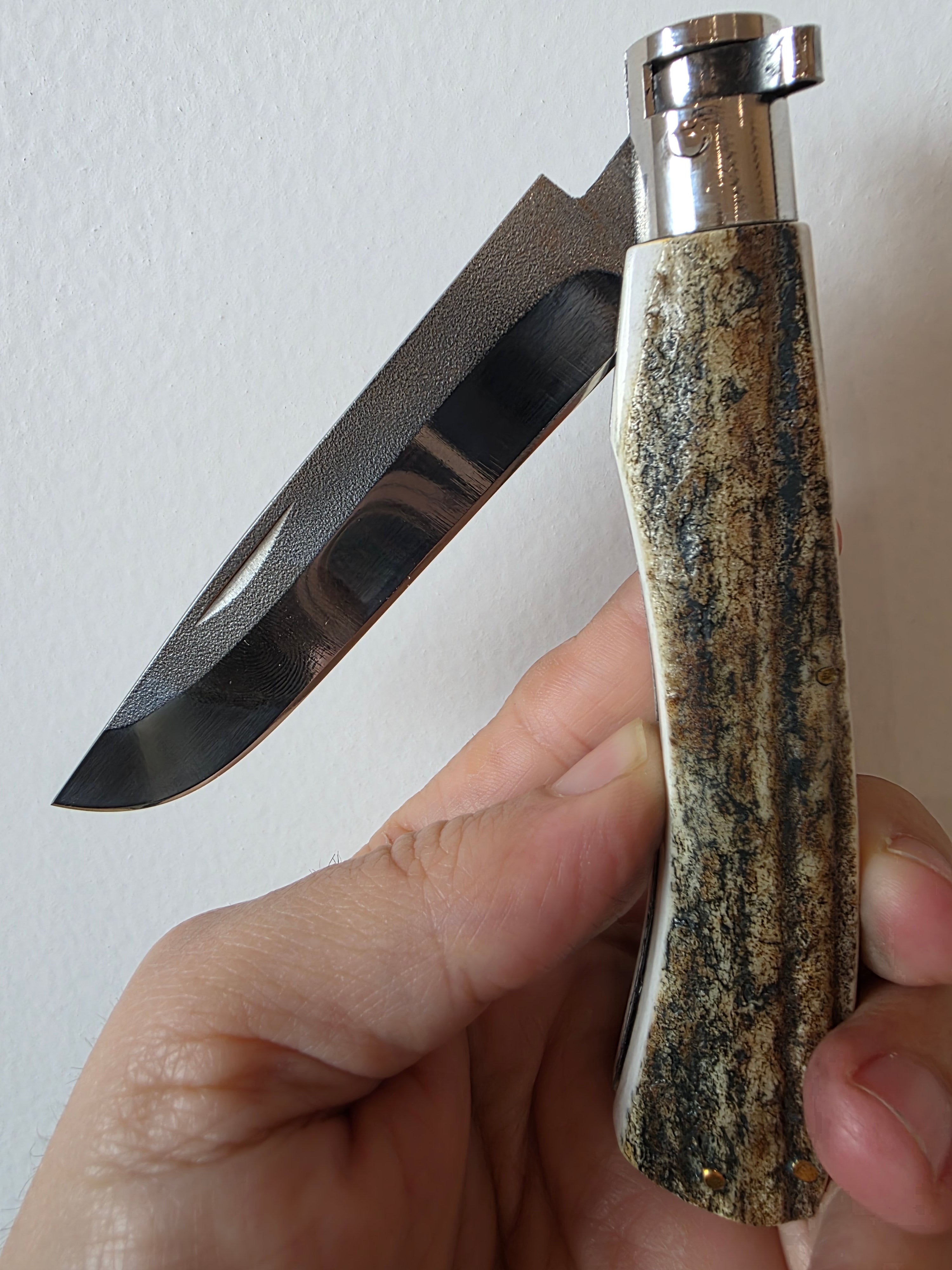 Taschenmesser N690 Stahl, Hirschhorngriff