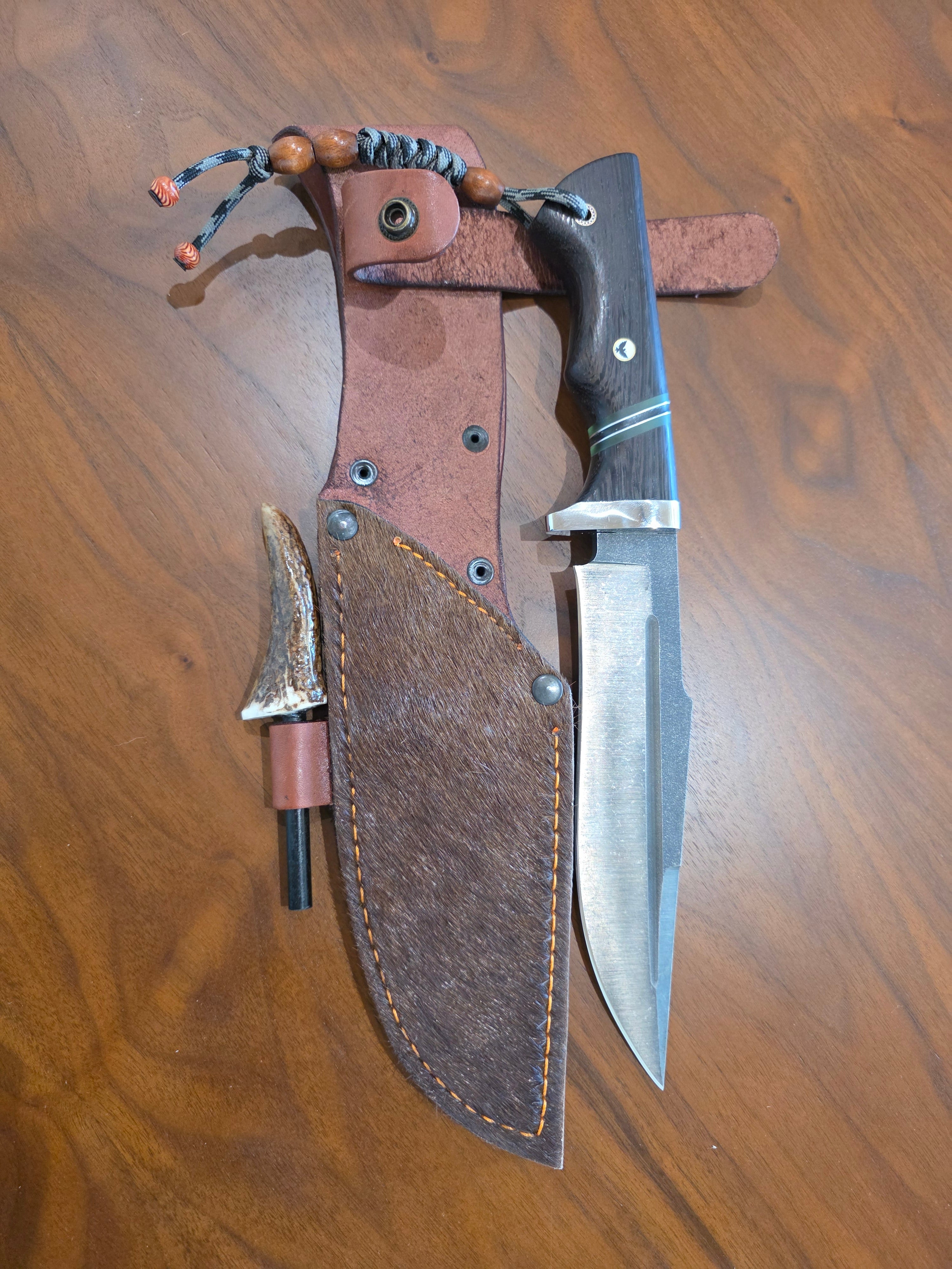 Buschkraft Messer ,Sleipner Stahl, Pakkaholz mit G10 einlagen inkl. Lederetui.