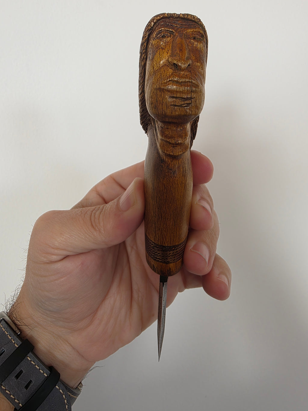 Neckknife , Damaststahl inkl hangeschnitzt und inkl. Lederetui.
