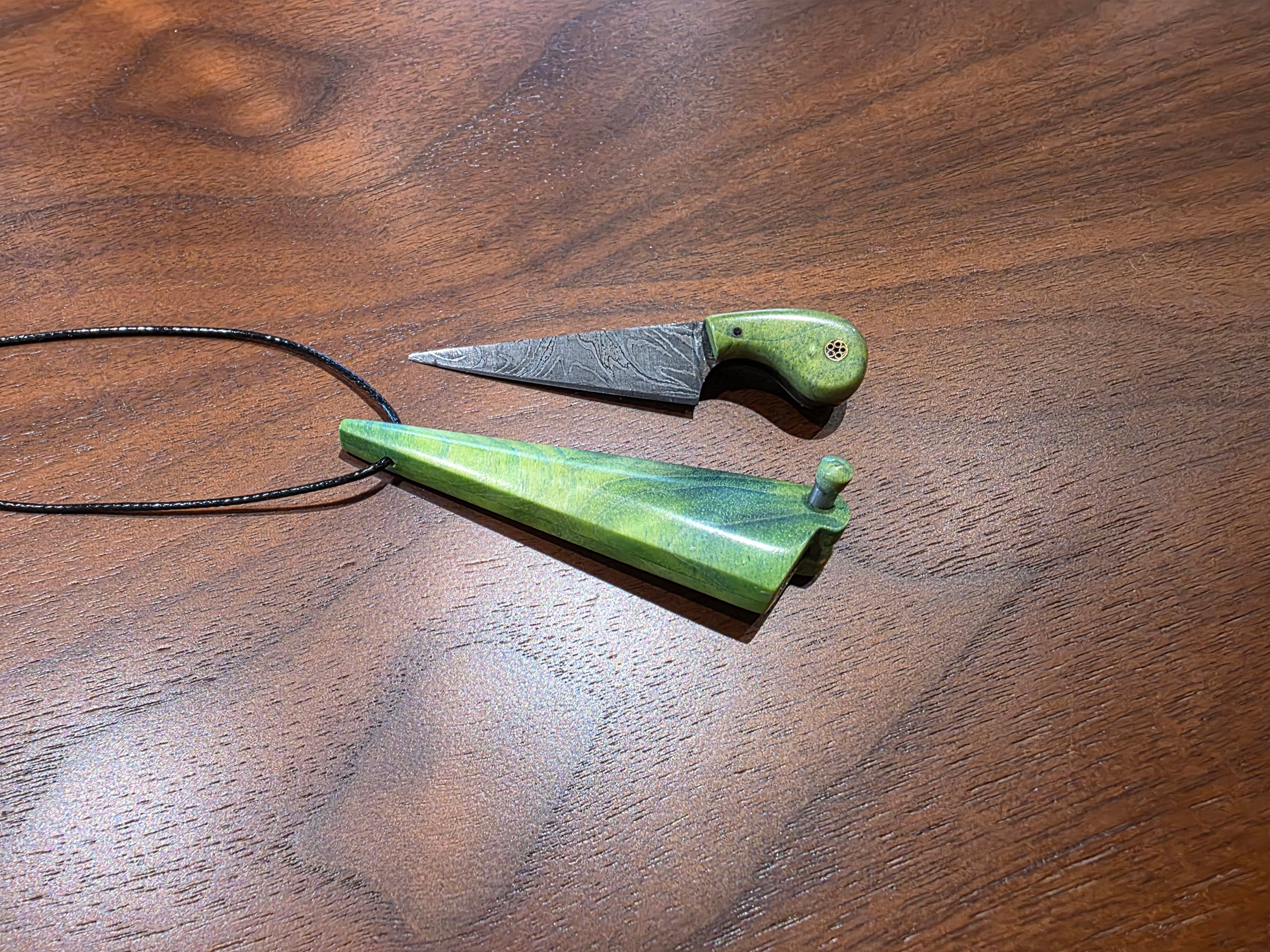 Neck Knife Damaststahl, stabilisiertem Ahorn Griff, stabilisiertem Ahorn Scheide