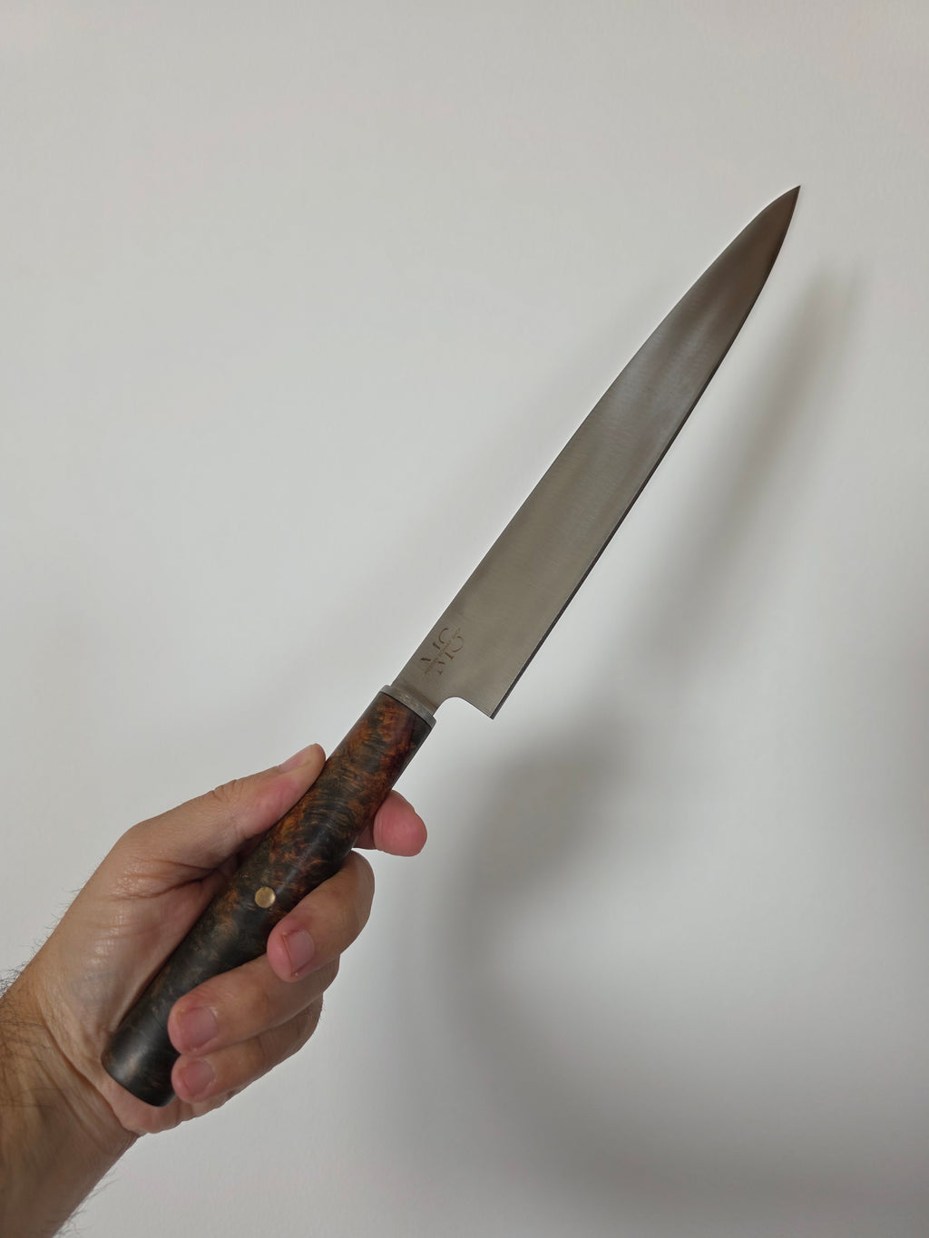 Kochmesser ,N690 Stahl aus stabilisiertem Ahorn