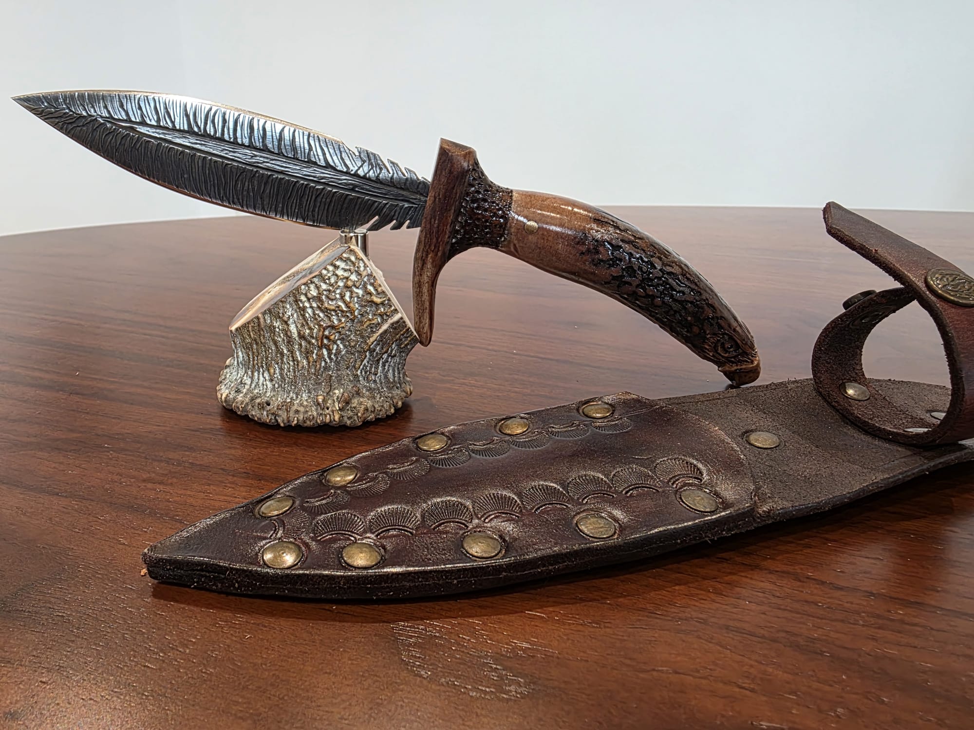 VIP Messer Feder mit Adler Griff Gravur